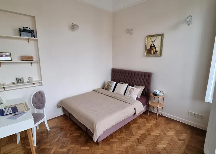 In The Center, Close To The Sea And Park Apartment *